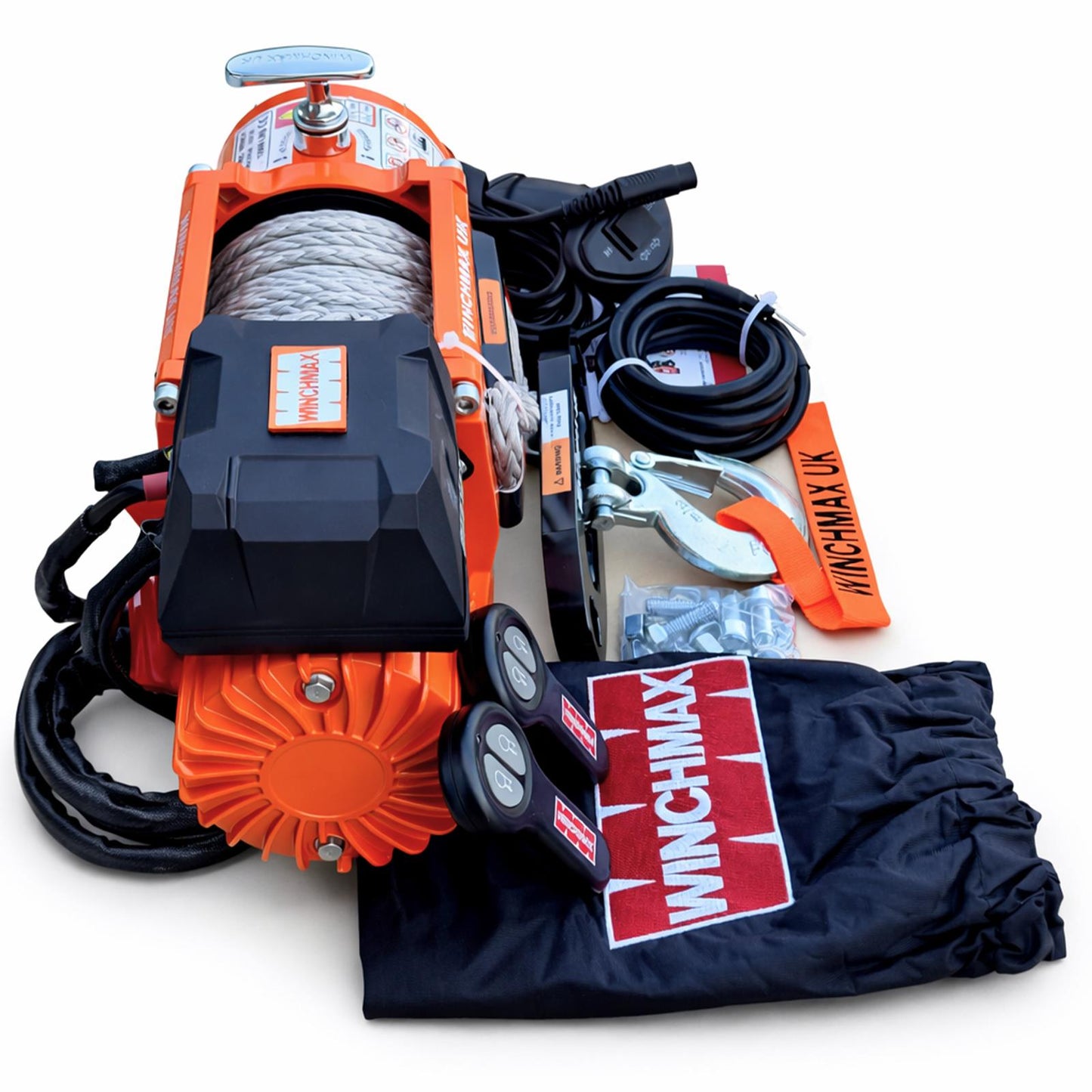 13,500lb 12V Winch. 15m x 11mm Synthetic Rope. 3/8 inch Hook + MP - Short Drum